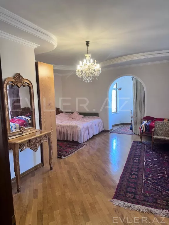 Satılır, həyət evi/villa