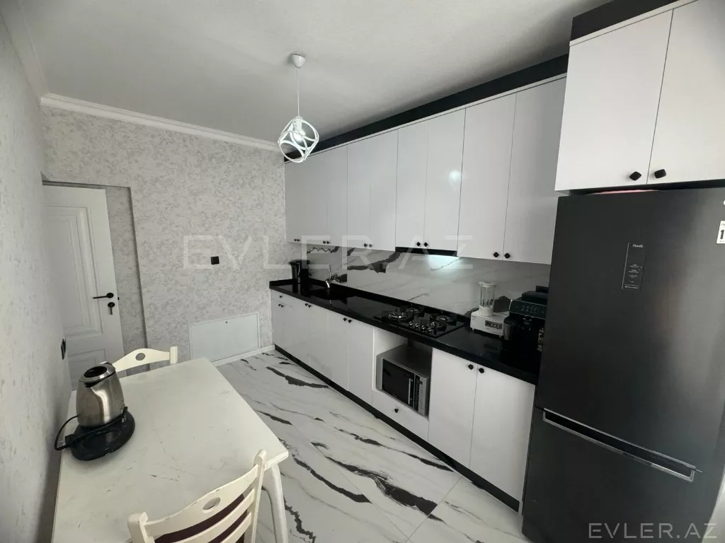 Satılır, həyət evi/villa