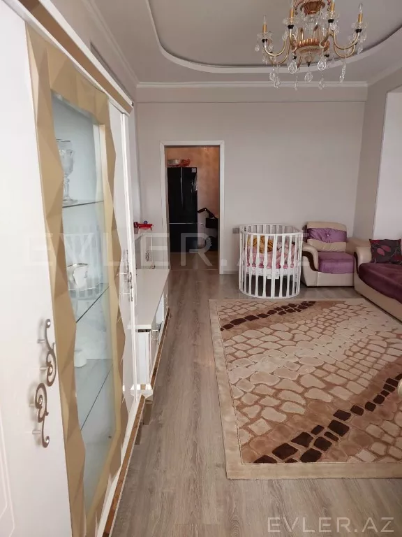 Satılır, yeni tikili