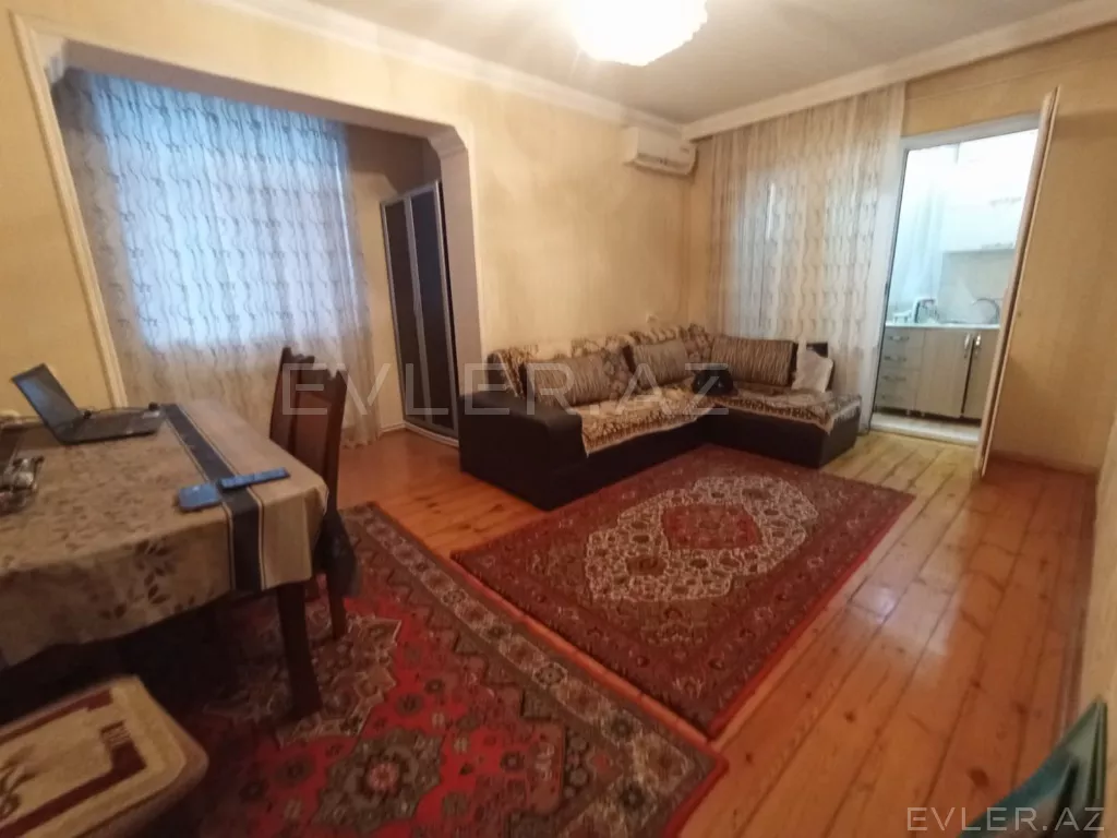 Aylıq, köhnə tikili