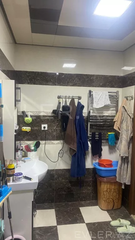 Satılır, yeni tikili