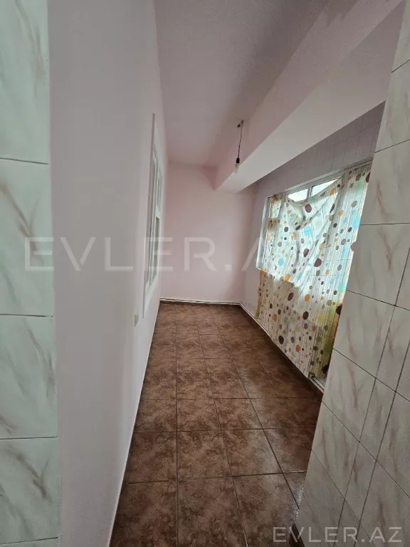 Satılır, köhnə tikili