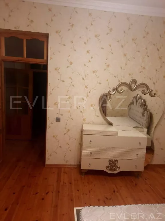 Aylıq, həyət evi/villa