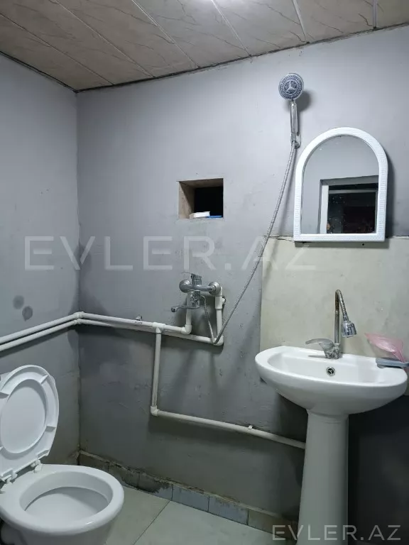 Satılır, həyət evi/villa