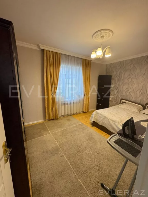 Satılır, həyət evi/villa