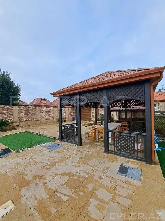 Satılır, həyət evi/villa