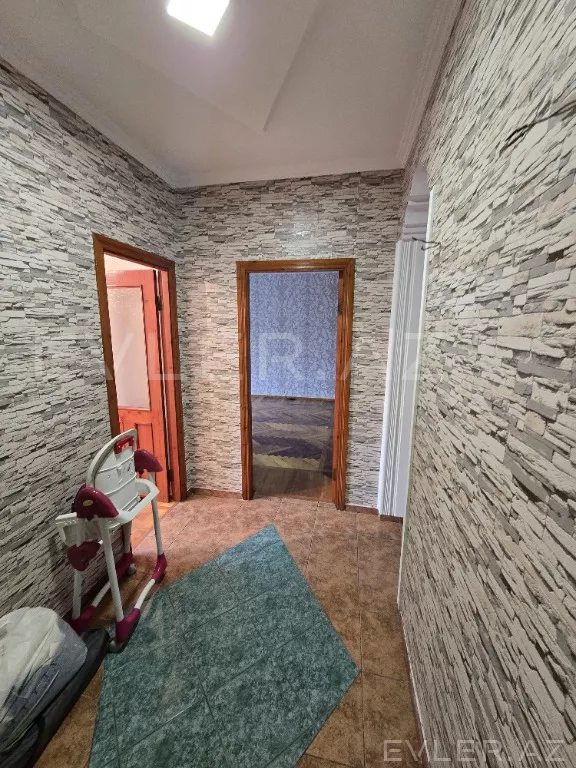 Satılır, köhnə tikili