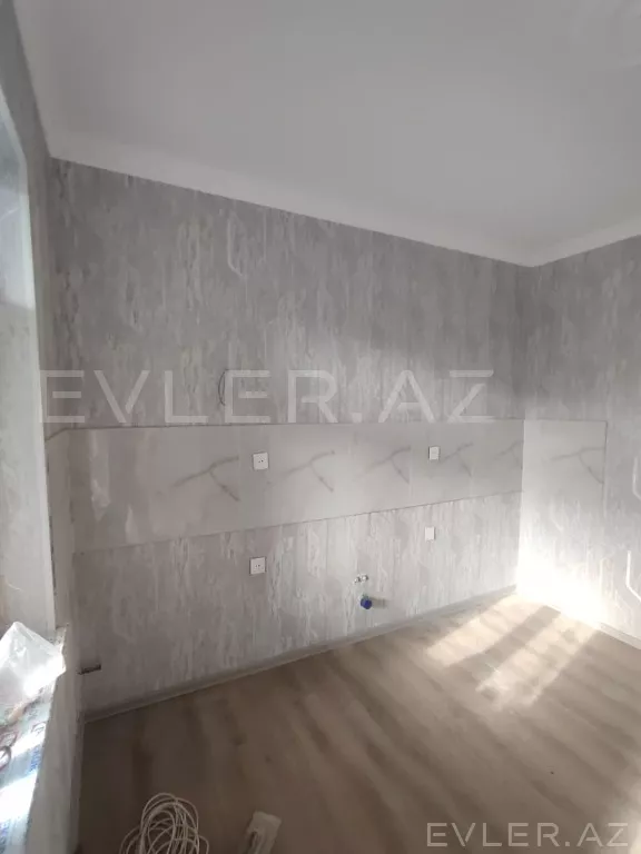 Satılır, həyət evi/villa