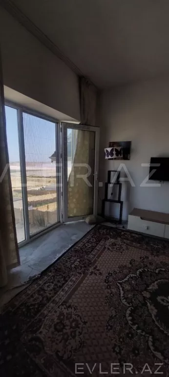Satılır, həyət evi/villa