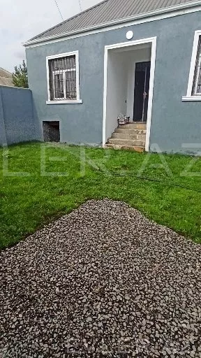 Satılır, həyət evi/villa