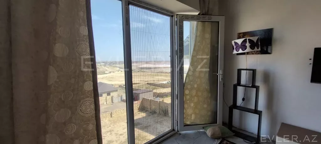 Satılır, həyət evi/villa