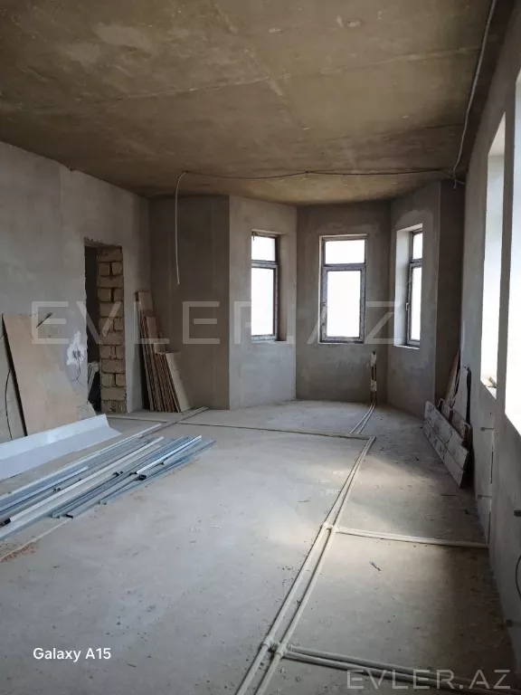 Satılır, həyət evi/villa