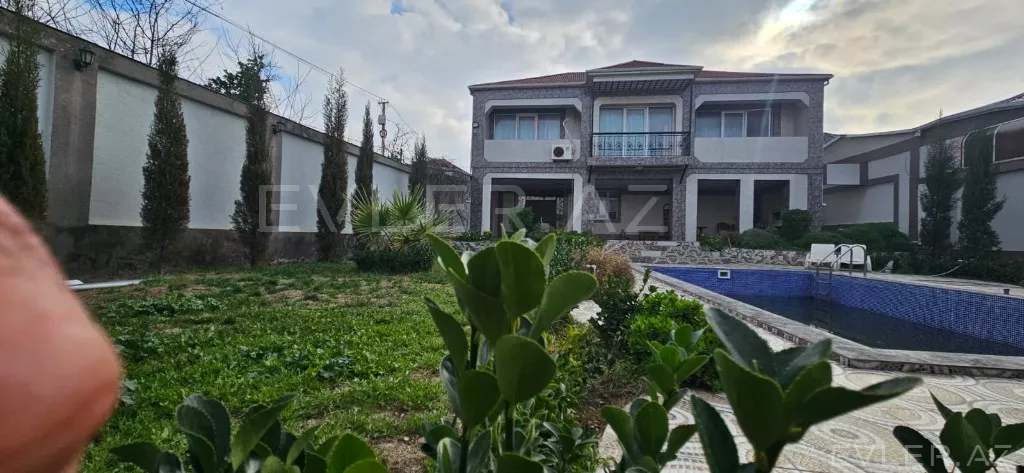 Satılır, həyət evi/villa