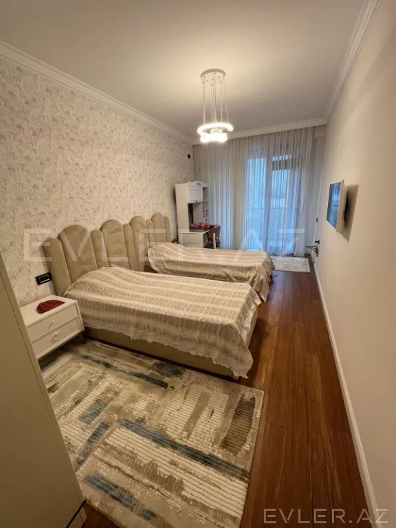 Satılır, yeni tikili