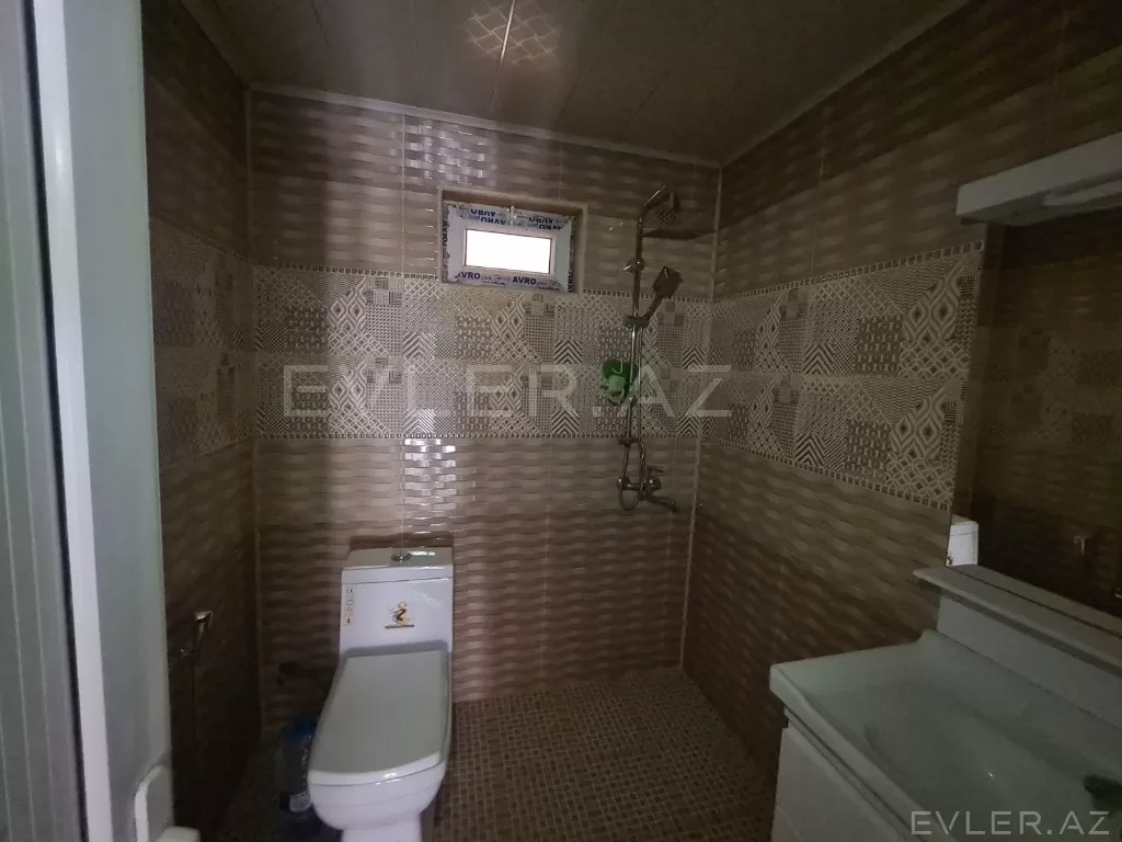 Satılır, həyət evi/villa