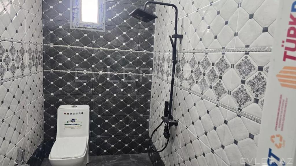 Satılır, həyət evi/villa