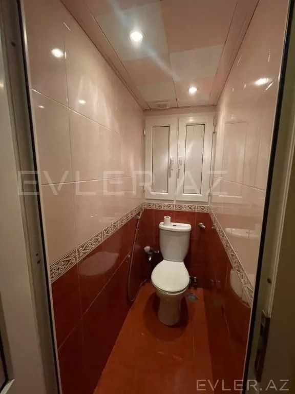 Satılır, köhnə tikili