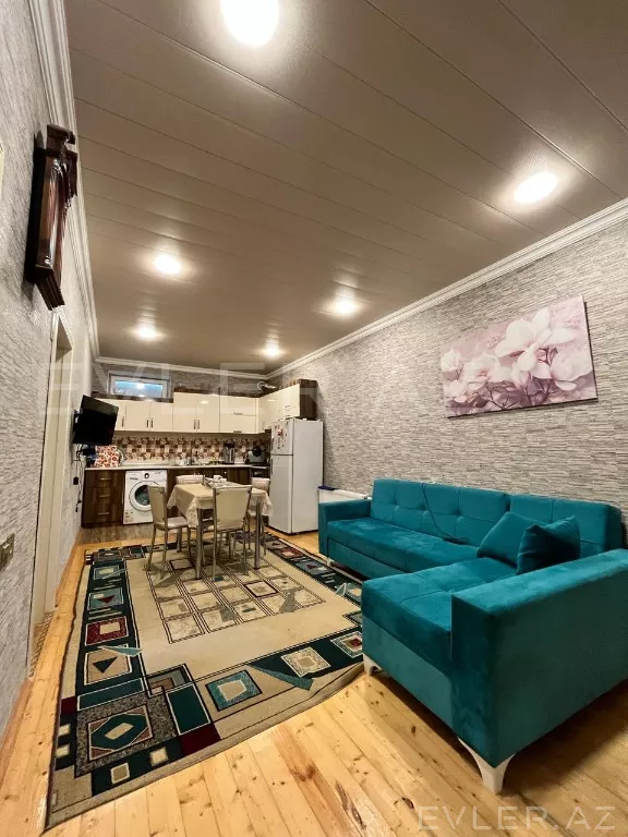 Satılır, həyət evi/villa