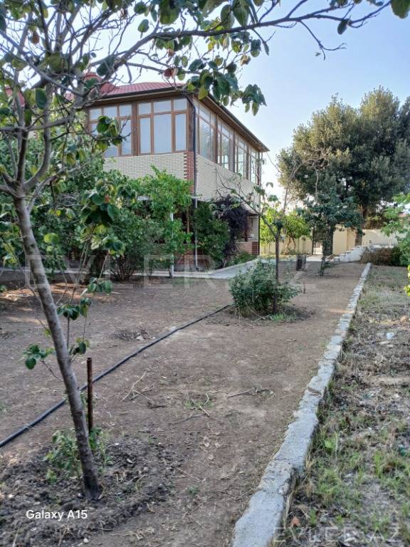 Satılır, həyət evi/villa