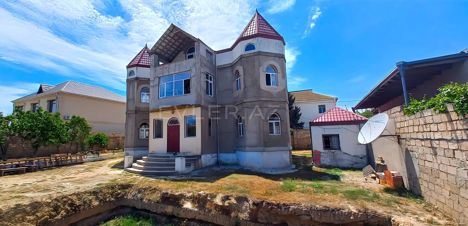 Satılır, yeni tikili
