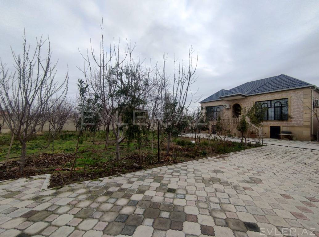 Satılır, həyət evi/villa