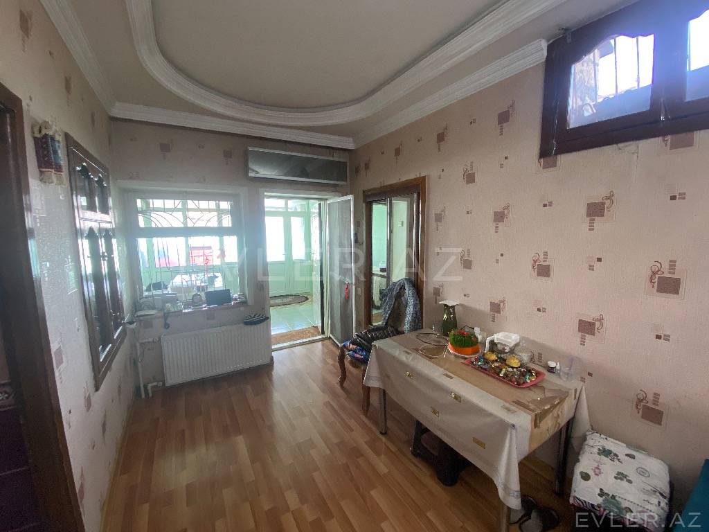 Satılır, həyət evi/villa