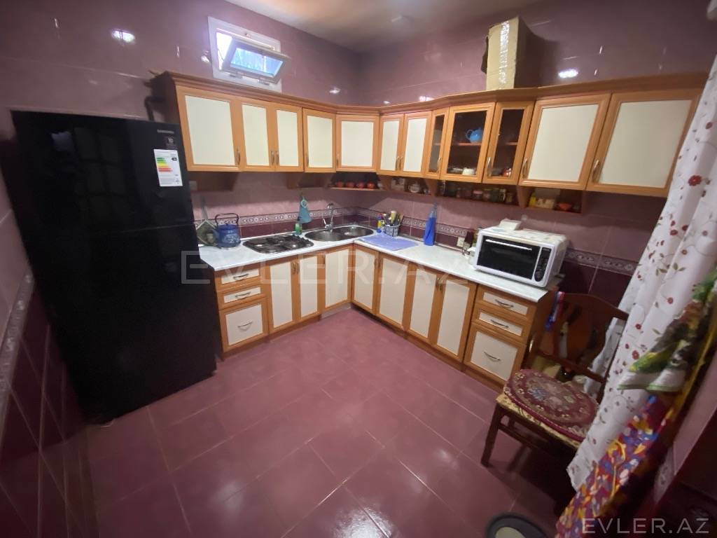 Satılır, həyət evi/villa