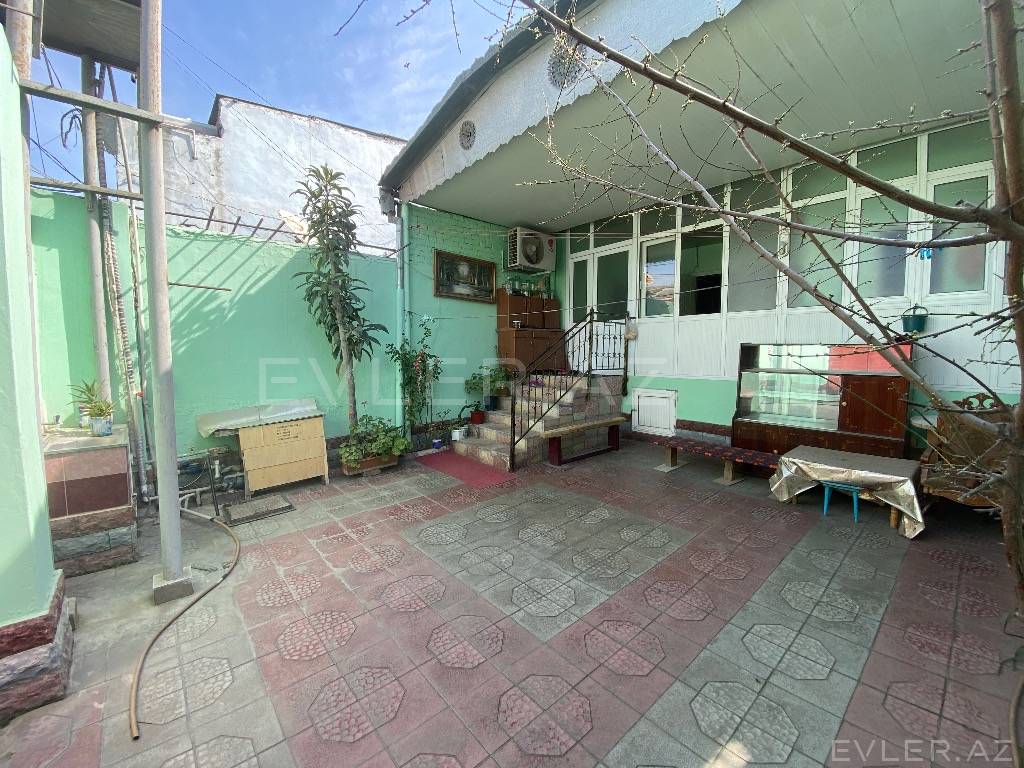 Satılır, həyət evi/villa