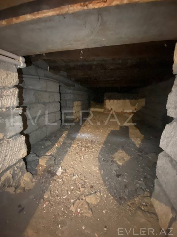 Satılır, həyət evi/villa