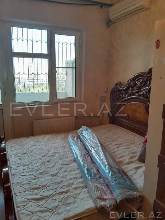 Aylıq, köhnə tikili