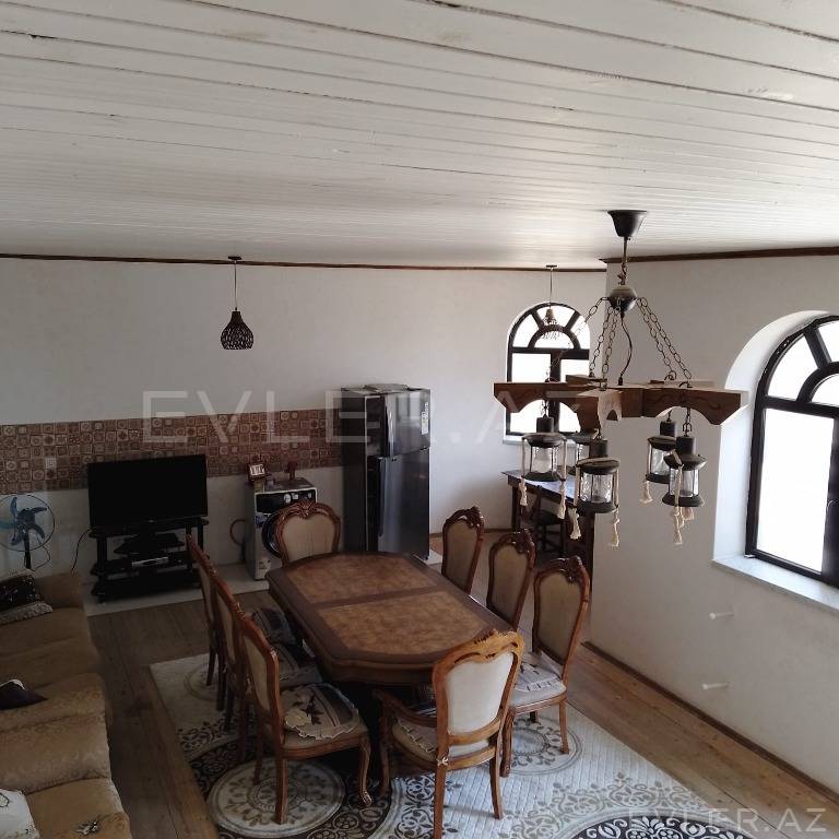 Satılır, bağ evi
