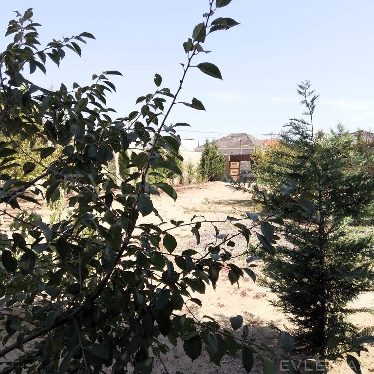 Satılır, bağ evi