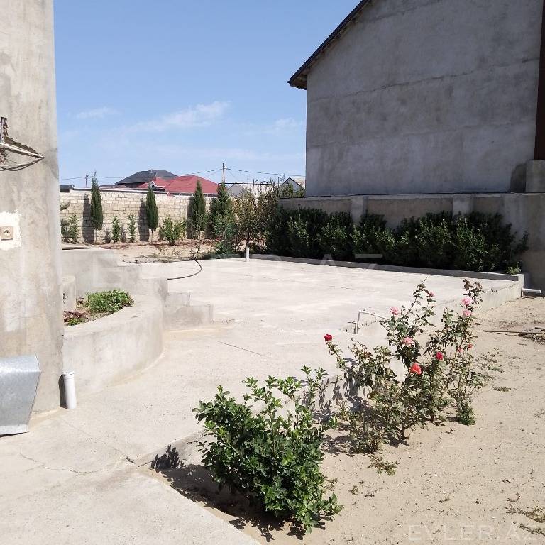 Satılır, bağ evi