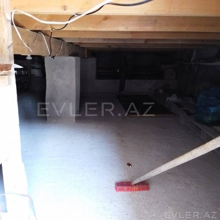 Satılır, bağ evi