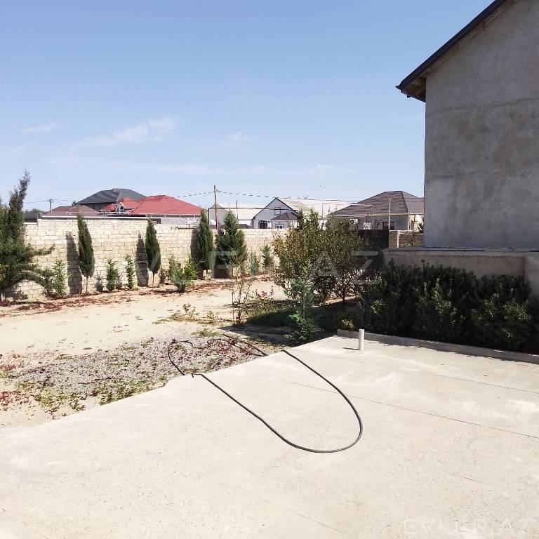 Satılır, bağ evi