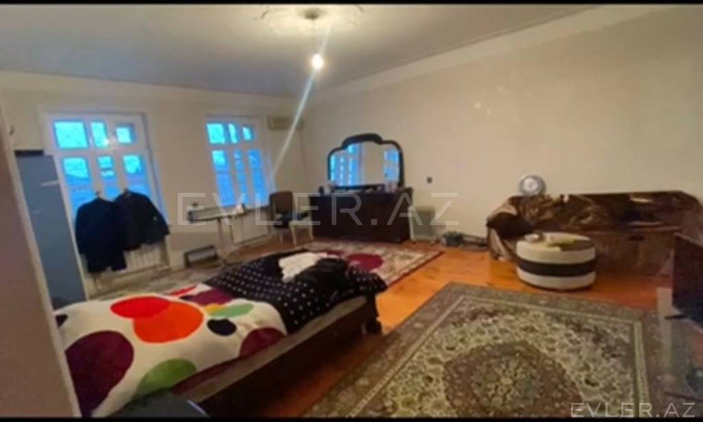 Satılır, həyət evi/villa