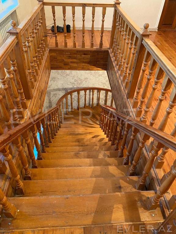 Satılır, həyət evi/villa
