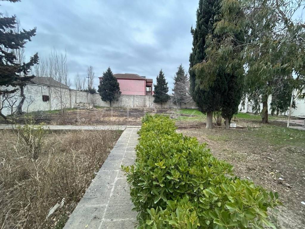 Satılır, bağ evi