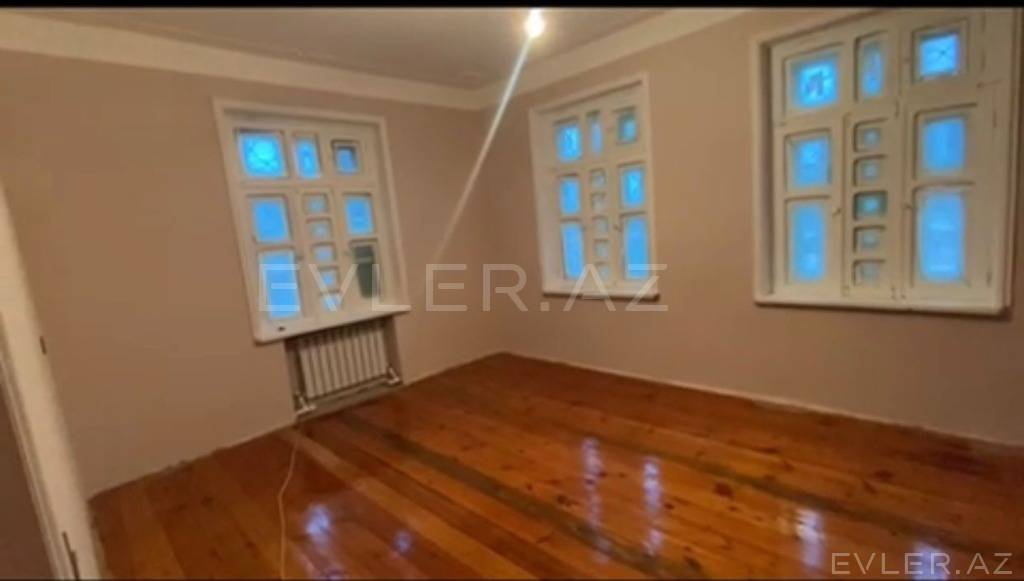 Satılır, həyət evi/villa