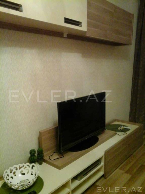 Satılır, yeni tikili