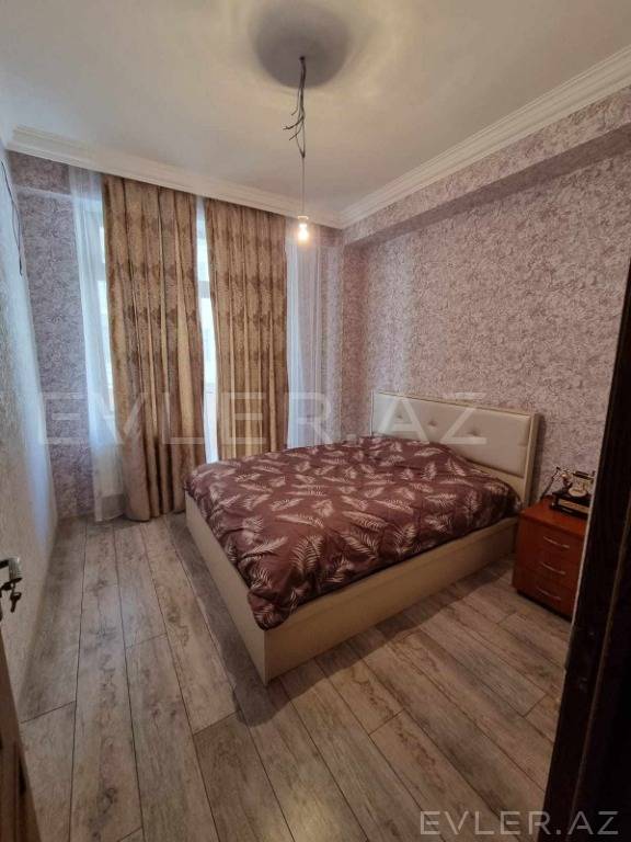 Satılır, yeni tikili