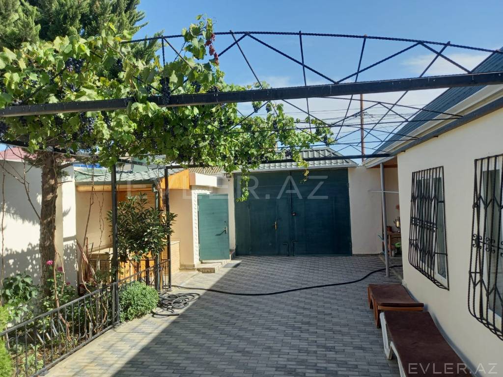 Satılır, bağ evi