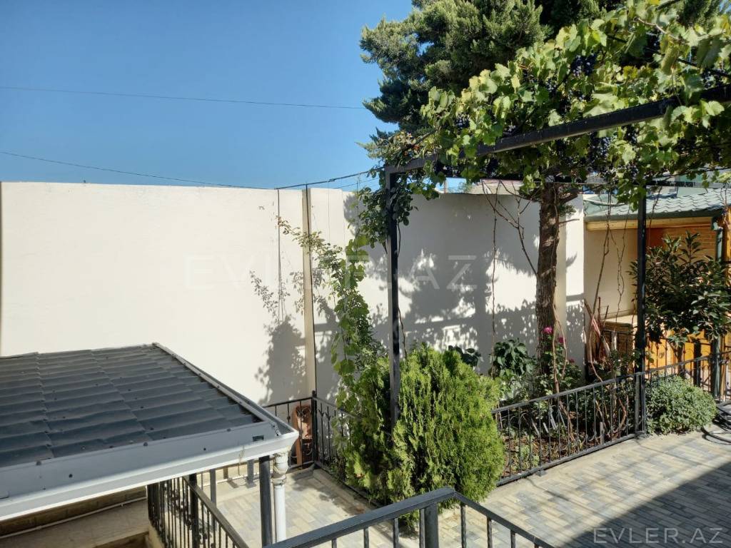 Satılır, bağ evi