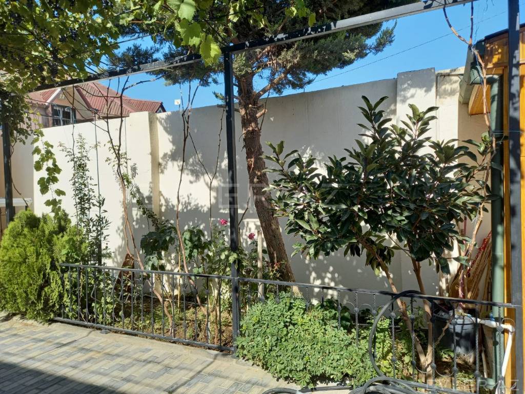 Satılır, bağ evi