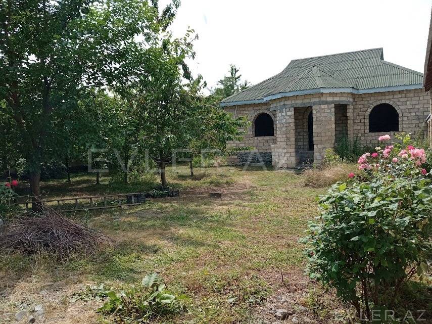 Satılır, həyət evi/villa