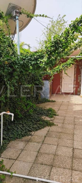 Günlük, bağ evi