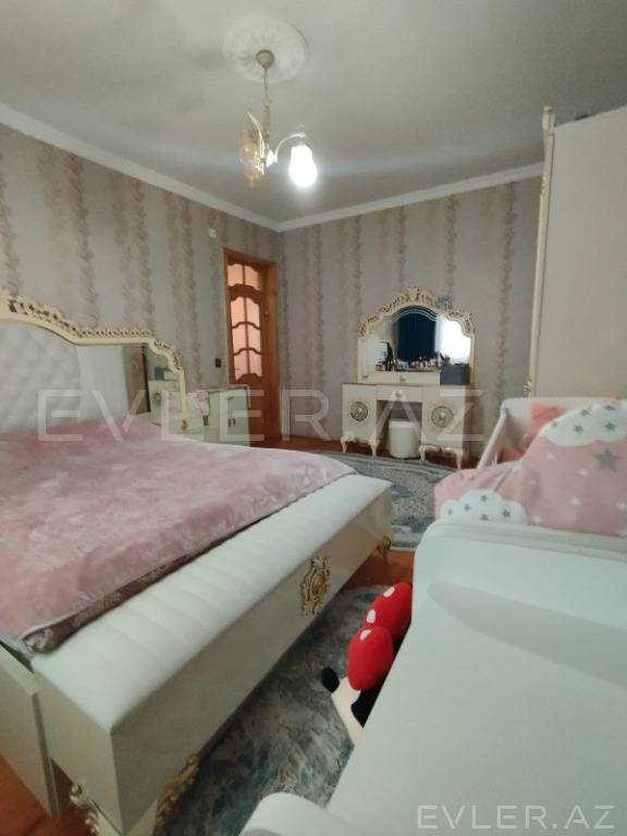 Satılır, həyət evi/villa