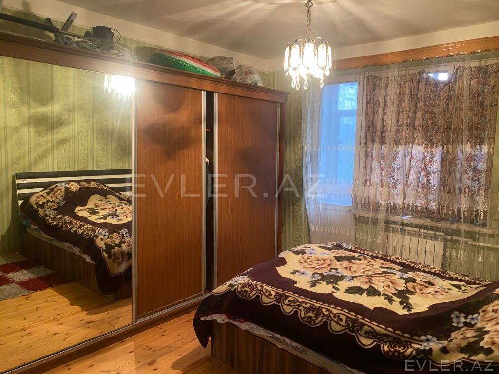 Satılır, köhnə tikili
