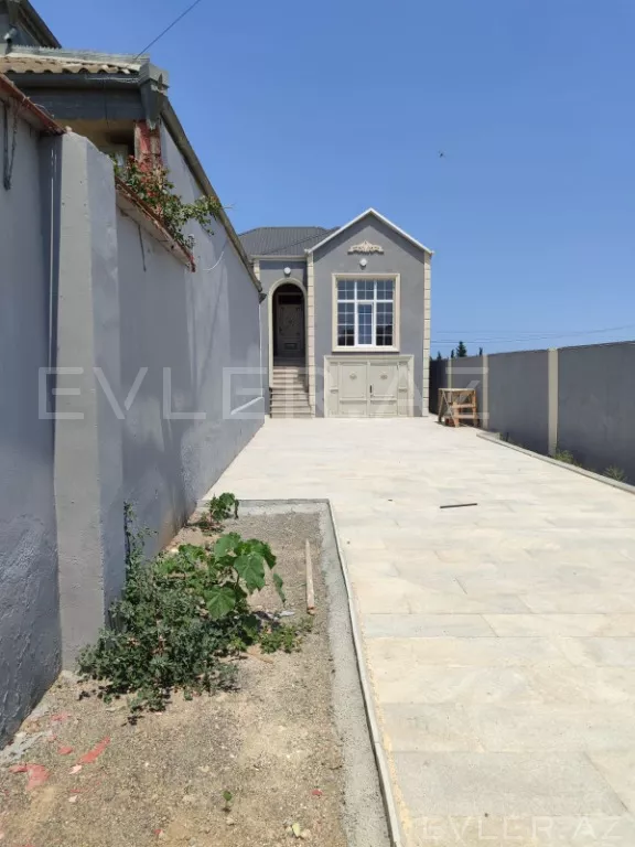 Satılır, həyət evi/villa