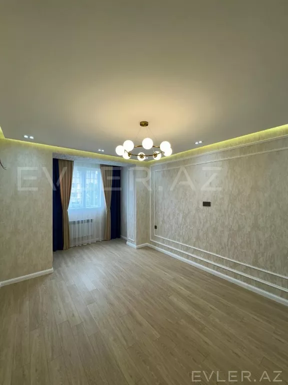 Satılır, həyət evi/villa